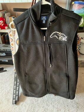 Black Fleece Vest